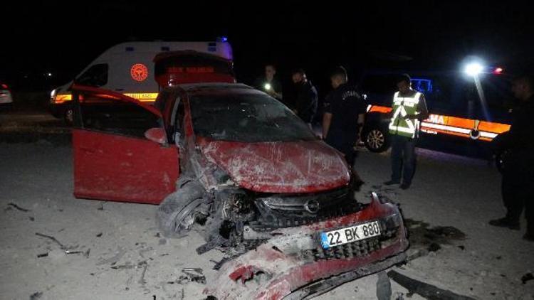 Edirnede takla atan otomobilin sürücüsü yaralandı