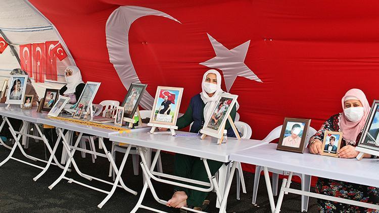 Diyarbakırda HDP önündeki eylemde 323üncü gün