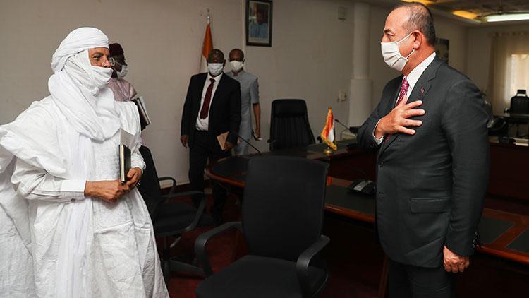 Dışişleri Bakanı Mevlüt Çavuşoğlu, Nijer Başbakanı Rafini ile bir araya geldi