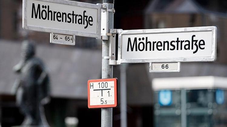 Berlin’de ırkçı ifade taşıyan metro durağının ismi değiştiriliyor
