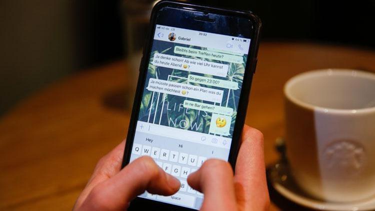 Alman Emniyeti’nin WhatsApp mesajlarını okuyabildiği iddiası
