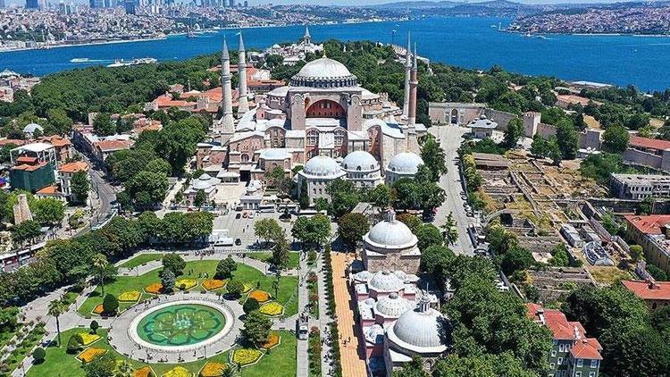 İstanbulda tarihi gün 21 cami sabaha kadar açık olacak