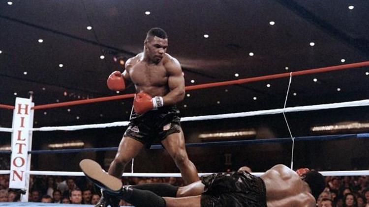 Mike Tyson 15 yıl sonra ringe geri dönüyor