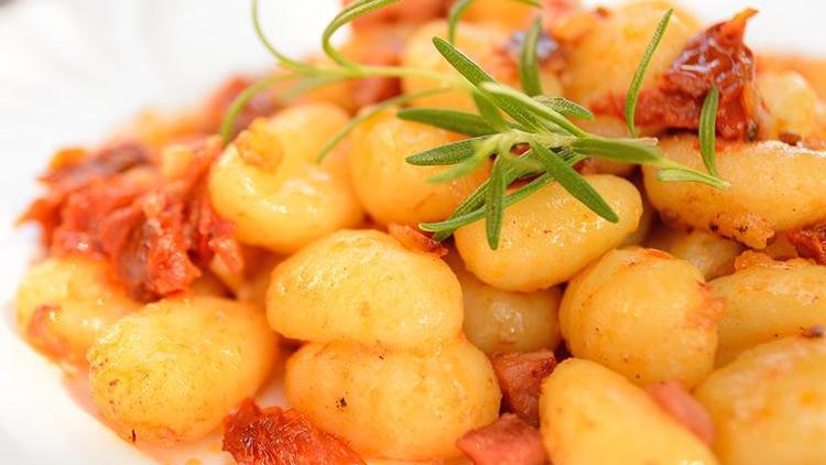 Dört peynirli niyokki tarifi! 4 peynirli gnocchi nasıl yapılır?