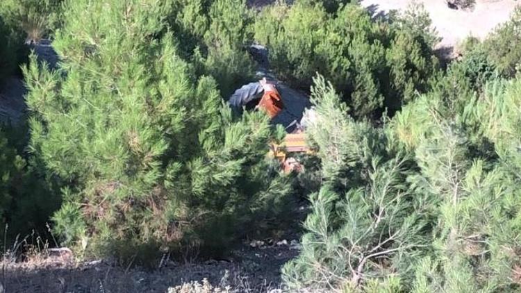 Traktör uçurumdan yuvarlandı, 1 kişi hayatını kaybetti