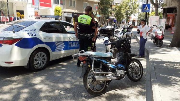 Polisin dur ihtarına uymadı motosikleti bırakıp kaçtı