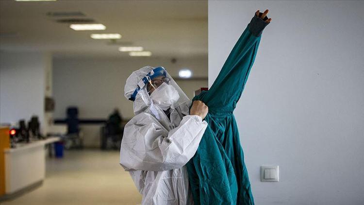 Türkiyenin koronavirüsle mücadelesinde son 24 saatte yaşananlar