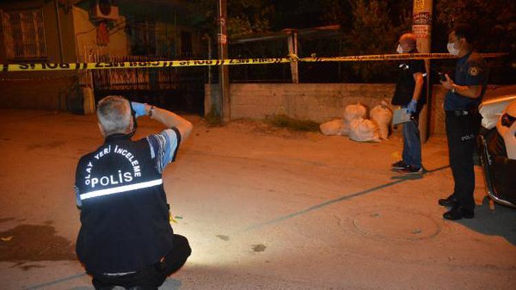 Adanada silahlı saldırı: 2 yaralı