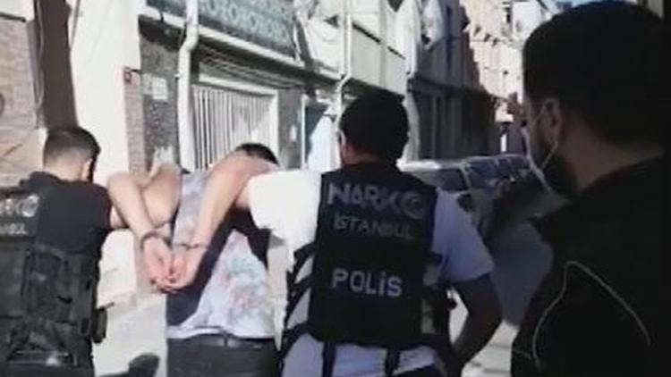 İstanbulda 7 ilçedeki uyuşturucu operasyonları kamerada