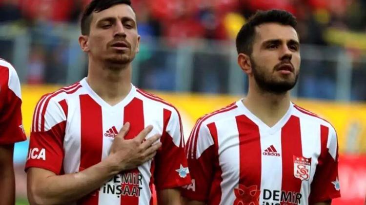 Son Dakika | Sivasspor, Mert Hakan Yandaş ve Emre Kılınç ile yolların ayrıldığını açıkladı