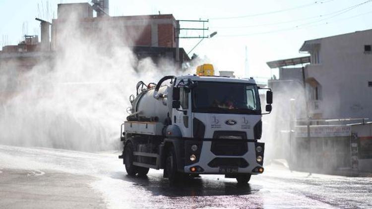 Bayraklıda 24 mahalle köşe bucak temizlendi