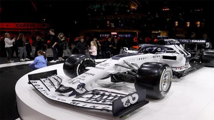 Formula 1in yeni takımı AlphaTauri Kapıları Açtı