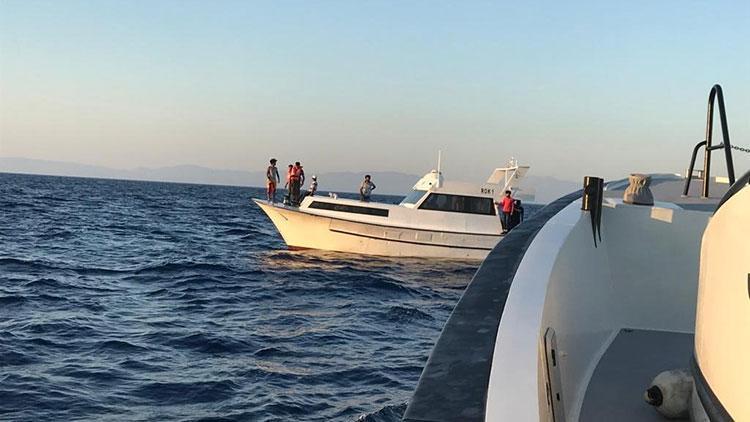 Muğlada Yunanistan tarafından Türk kara sularına itilen sığınmacılar kurtarıldı