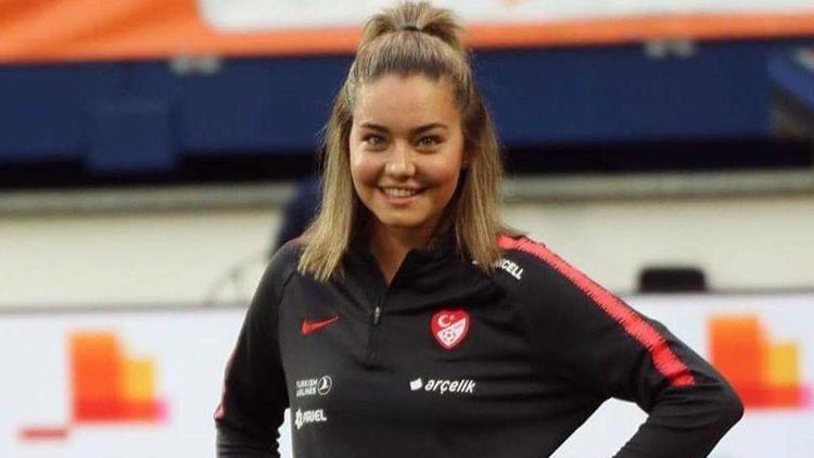 A Milli Kadın Futbol Takımı aday kadrosu açıklandı Survivor Aycan Yanaç davet edilmedi...