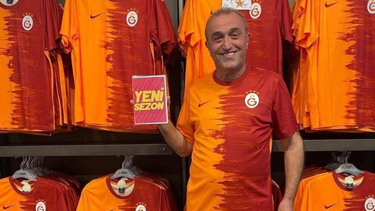 Galatasaray İkinci Başkanı Abdurrahim Albayrakdan formalı poz