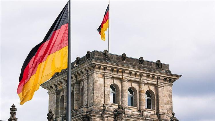 Alman ekonomisi ikinci çeyrekte Kovid-19dan dolayı yüzde 10,1 küçüldü