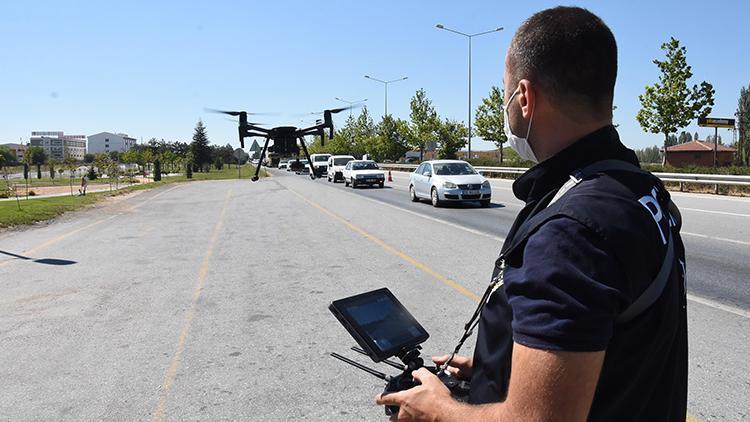 Eskişehir’de Kurban Bayramı trafiğine ‘dronlu’ denetim