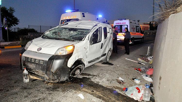 Manisada aşırı hız kazası 2si çocuk 5 kişi yaralı