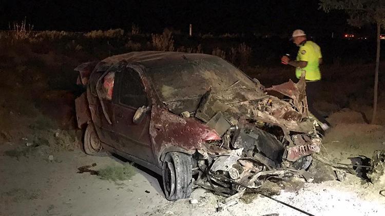 Konyada lastiği patlayan otomobil takla attı: 1 ölü, 4 yaralı