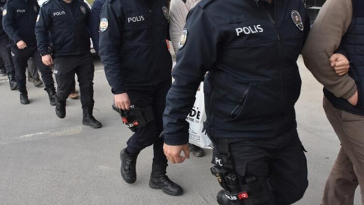 Beyoğlunda değnekçilik yapan 7 kişi gözaltına alındı