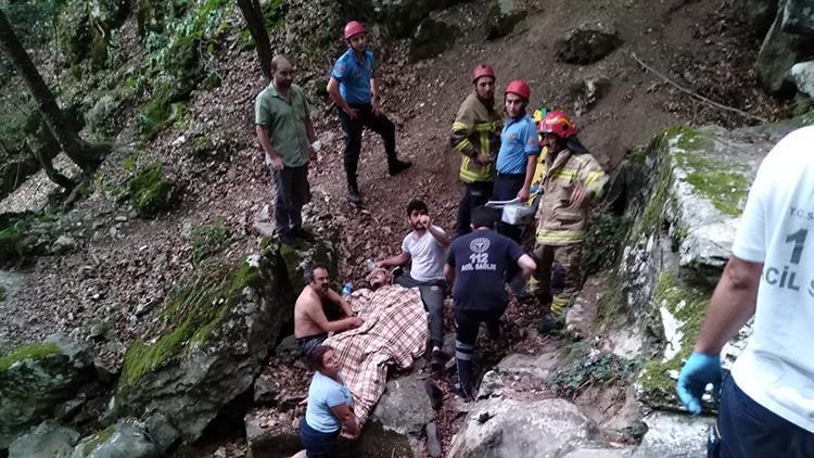 Deliklitaş Mağarasında 15 metreden düşen genç yaralandı