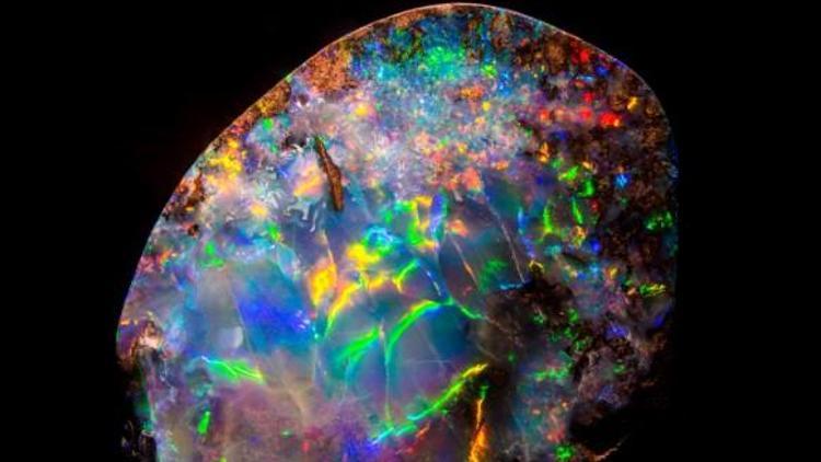 Opal Taşı Nedir, Nerelerde Ve Nasıl Bulunur? Opal Taşı Nasıl Anlaşılır? Özellikleri Ve Faydaları