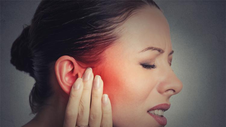 Yaz aylarında artış gösteriyor… Dış kulak enfeksiyonlarına dikkat!