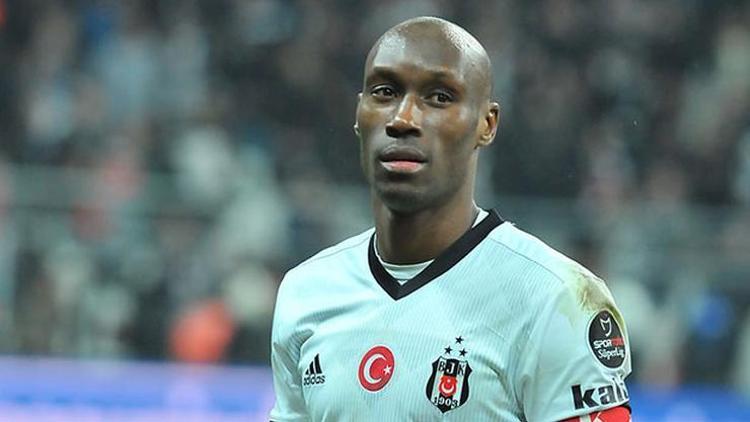 Son Dakika | Beşiktaş, Atiba Hutchinson ile sözleşme uzattı