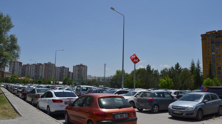 Metro otoparklarında ‘Park et devam et’ dönemi