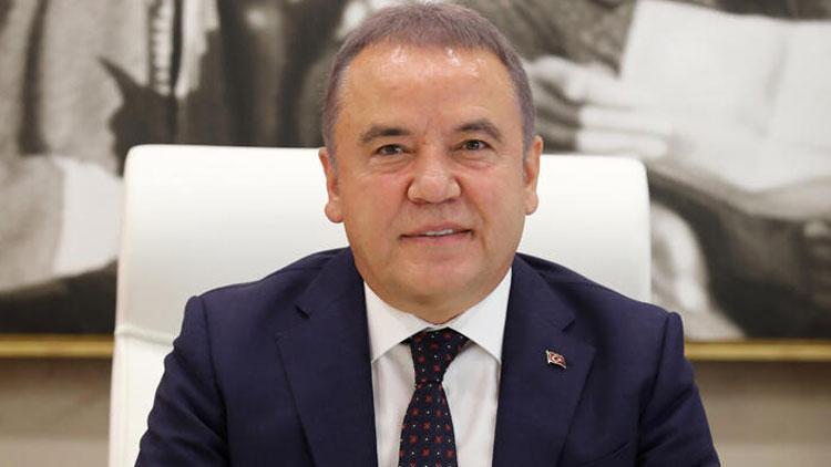 Son dakika haberi... Antalya Büyükşehir Belediye Başkanı Böcekin Kovid-19 testi pozitif  çıktı