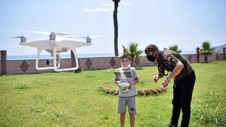 Çocuklar ilk kez drone uçurdu, ortaya bu görüntüler çıktı