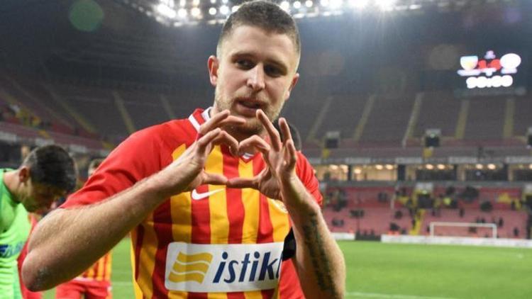 Kayserispor Artem Kravets ile yollarını ayırdı