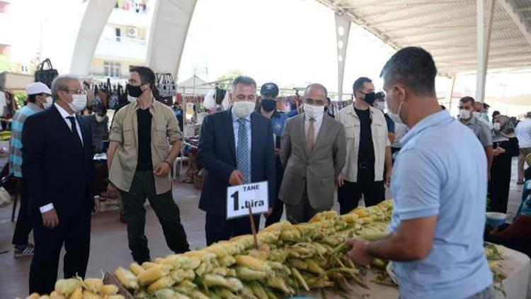 Adana Valisi Süleyman Elban, semt pazarında koronavirüs tedbirlerini denetledi