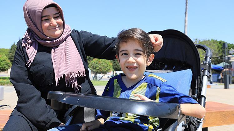 Antalyada öleceği korkusuyla doğum günü kutlamayan Umutcanın hayatı belgesel oluyor