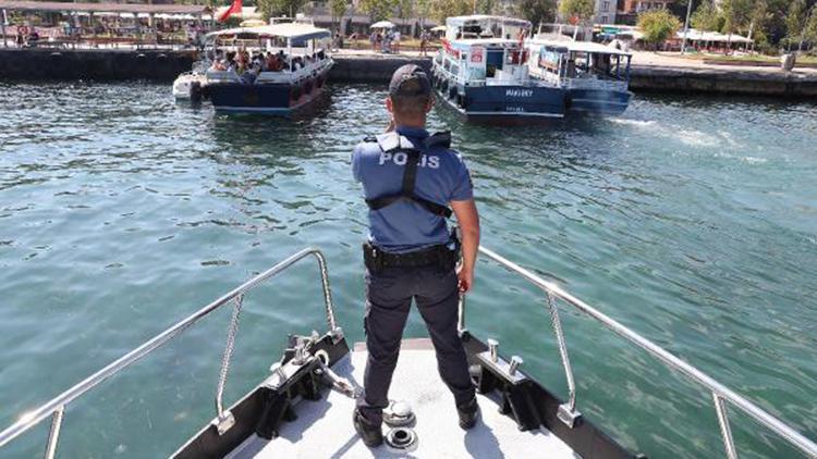 Deniz polisinden Adalar çevresinde deniz taksi denetimi