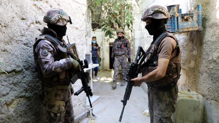 Gaziantep’te 900 polisle uyuşturucu operasyonu başlatıldı