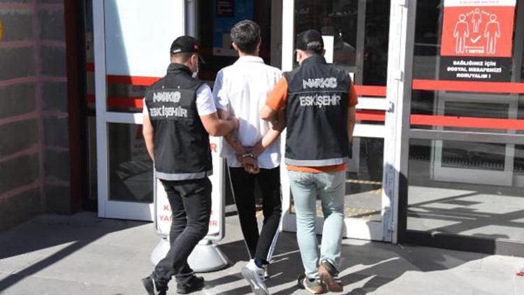 Eskişehir’de uyuşturucu operasyonu: 4 gözaltı