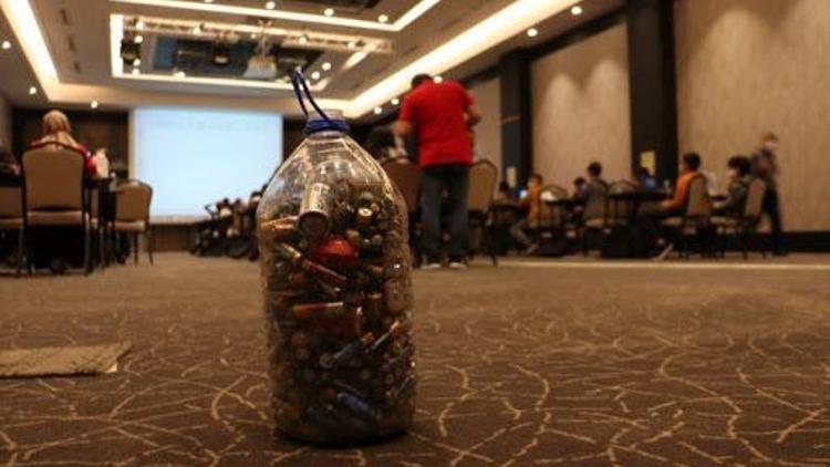 Kastamonuda öğrenciler atık pilleri topladı, bilim kampına katıldı