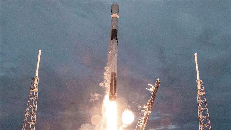 SpaceX Arjantine ait yer gözlem uydusunu uzaya fırlattı