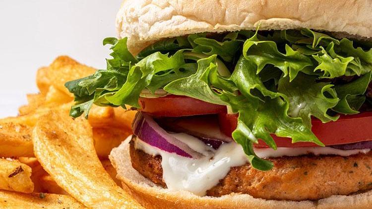 Marullu ve otlu krem peynirli somon burger tarifi