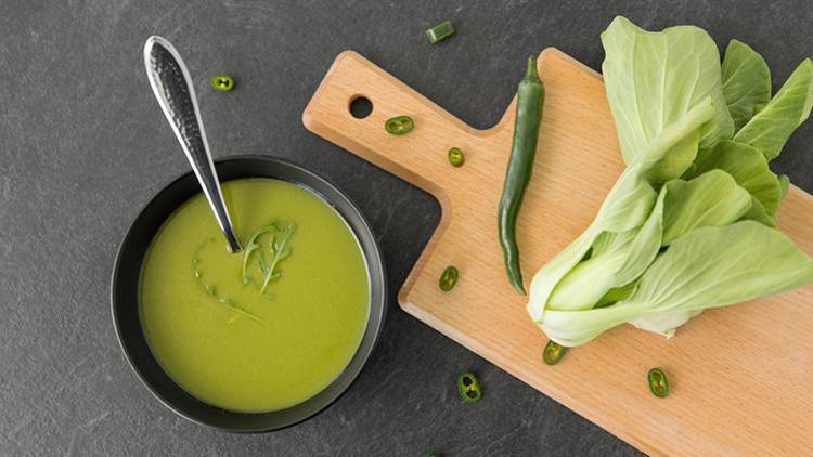 Bu Tarif Yağ Yakıyor: Lahana Çorbası Nasıl Yapılır?