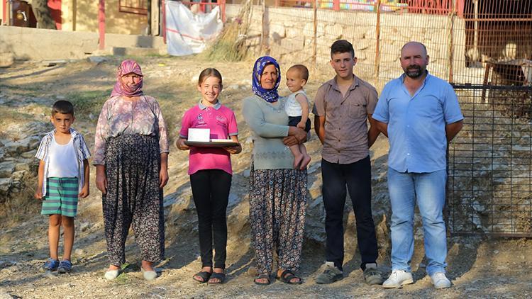 Emine Erdoğanın hediyesi Torosların Kardeleni yörük kızı Emineye ulaştı