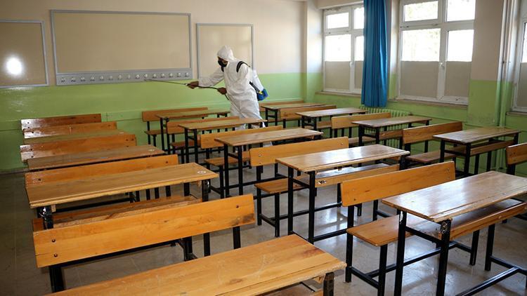 Tokatta KPSS öncesi okullar dezenfekte edildi