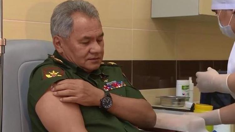 Rusya Savunma Bakanı Şoygunun Covid-19 aşısı olduğu ortaya çıktı