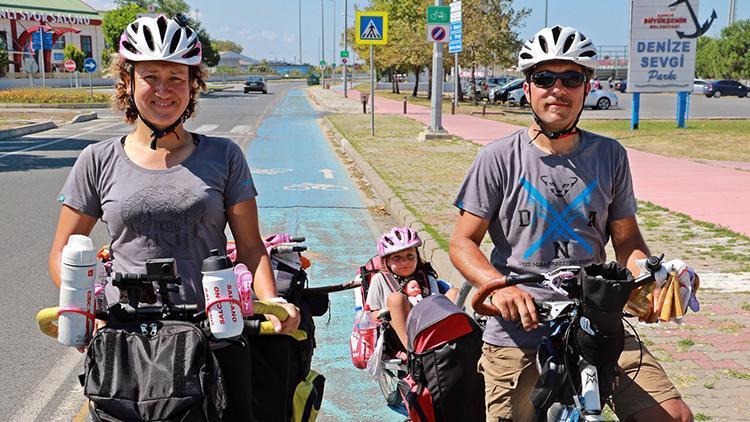 5 yaşındaki Masal ve ailesi, bisikletle Türkiye turunda