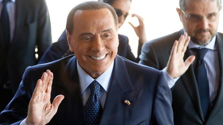 Koronavirüse yakalanmıştı Berlusconinin son durumu açıklandı
