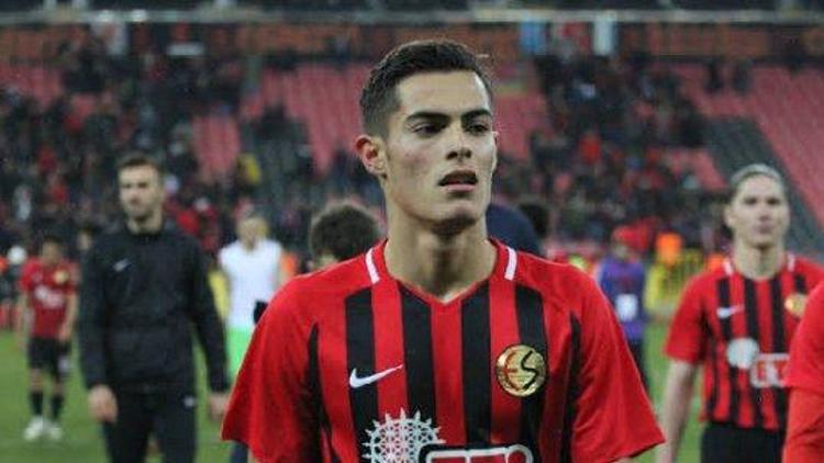 Transfer haberleri | Eskişehirspordan Avusturyaya Metehan Altunbaş...