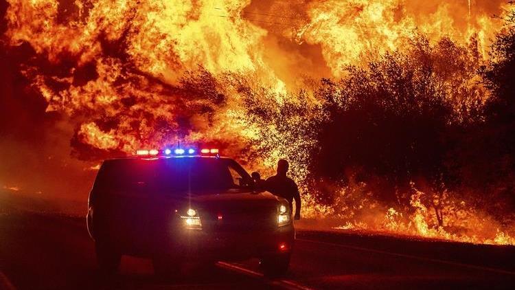 ABDde orman yangınları söndürülemiyor: Ölü sayısı 15e yükseldi