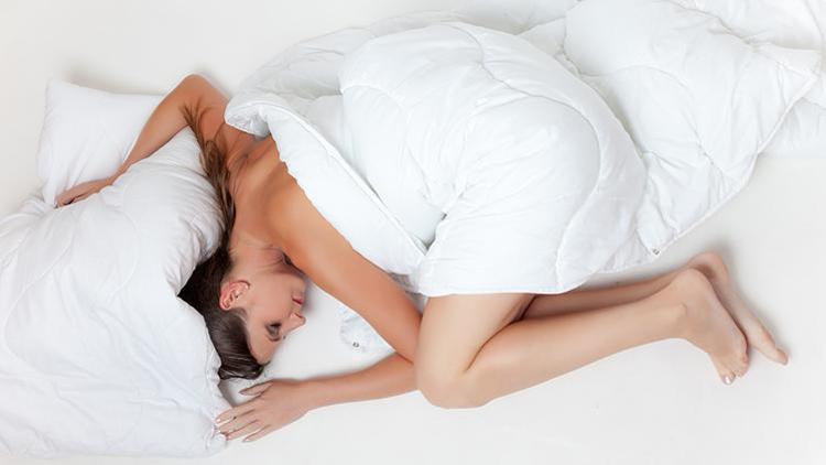 En Sağlıklı Uyku Pozisyonu Hangisi?