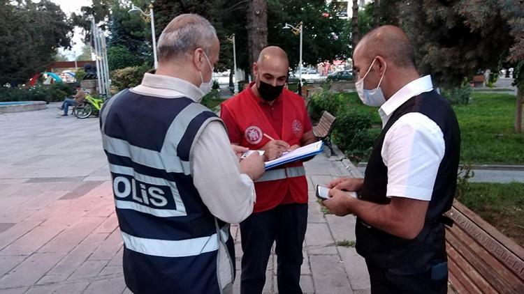 Erzincan’da yasağa uymayan 65 yaş ve üstü evlerine gönderildi